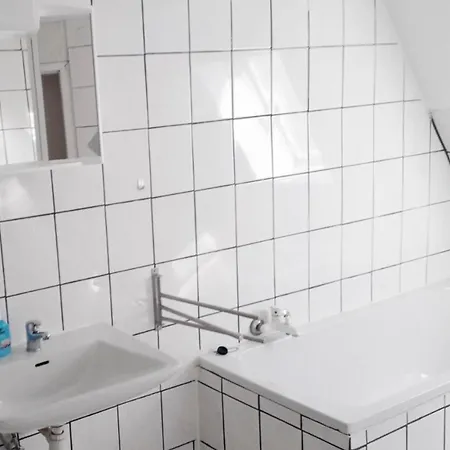 Home2stay Worker House Feldstetten Kitchen,wifi,smart Tv Parking *** *